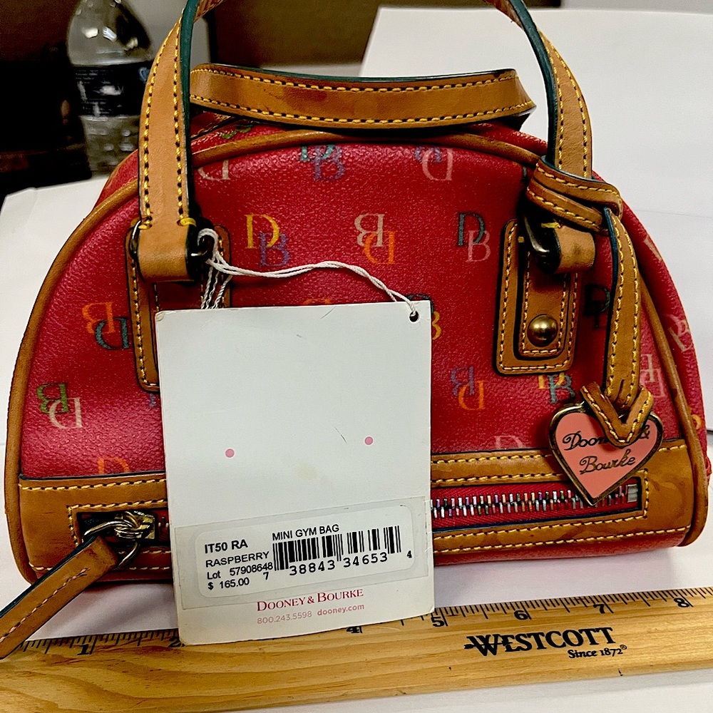 Vintage Dooney and Bourke purse Brand new with tags